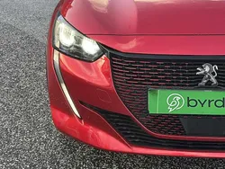 Vermelho Usado 2020 Peugeot e-208 Citadino | € 14.900 (Bom preço)