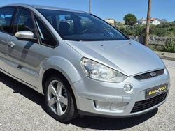 Cinzento Usado 2008 Ford S-MAX S Monovolume | € 10.950
