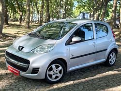 Cinza Usado 2011 Peugeot 107 Citadino | € 4.980 (Preço justo)
