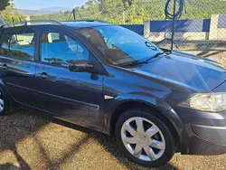 Cinzento Usado 2007 Renault Mégane II | € 3.300 (Preço justo)