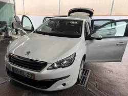 Branco Usado 2016 Peugeot 308 Citadino | € 10.900 (Preço justo)