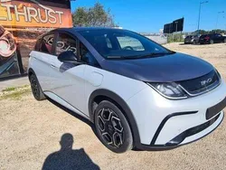Cinzento Usado 2024 BYD Dolphin Citadino | € 32.900