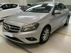 Cinza prata Usado 2014 Mercedes A180 Sedan | € 14.000 (Preço justo)