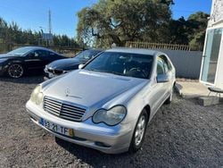 Cinzento Usado 2000 Mercedes C220 Sedan | € 6.500 (Caro)