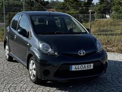 Outra Usado 2013 Toyota Aygo Plus Citadino | € 9.990