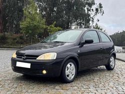 Preto Usado 2002 Opel Corsavan Citadino | € 1.750