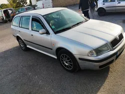 Usado 2000 Skoda Octavia Sedan | € 1.200