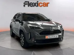 Cinzento Usado 2022 Toyota Yaris Hybrid | € 25.980 (Preço elevado)
