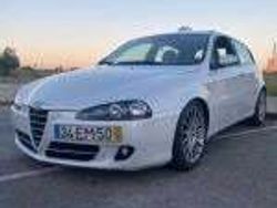 Branco Usado 2007 Alfa Romeo 147 Citadino | € 5.200