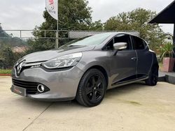 Cinza escuro Usado 2014 Renault Clio IV Dynamique | € 9.999 (Preço justo)