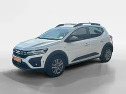 Branco Usado 2023 Dacia Sandero Expression Citadino | € 16.500 (Preço justo)
