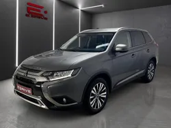 Cinza Usado 2021 Mitsubishi Outlander SUV | € 22.980 (Preço justo)