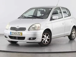 Cinzento Usado 2005 Toyota Yaris Citadino | € 5.500 (Preço elevado)