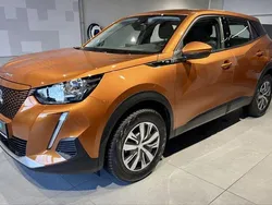 Usado 2021 Peugeot e-2008 Allure SUV | € 19.000 (Bom preço)