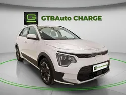 Branco Usado 2022 Kia e-Niro SUV | € 29.100 (Preço justo)