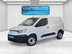 Branco Usado 2023 Fiat Doblò Monovolume | € 17.900 (Bom preço)