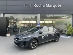 Cinza Usado 2024 Kia XCeed SUV | € 32.950 (Preço elevado)