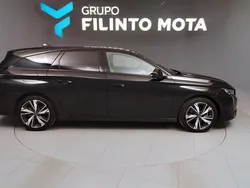 Preto Usado 2022 Peugeot 308 Allure Carrinha | € 22.190 (Preço justo)