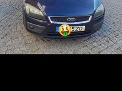 Usado 2005 Ford Focus Sedan | € 2.750 (Bom preço)