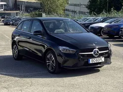 Preto Usado 2024 Mercedes B250e Monovolume | € 45.800