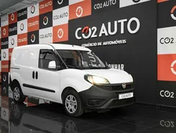 Branco Usado 2021 Fiat Doblò Monovolume | € 13.900 (Preço justo)