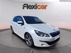 Branco Usado 2016 Peugeot 308 Style | € 9.890 (Bom preço)