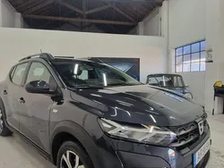 Cinza Usado 2022 Dacia Sandero Comfort Citadino | € 13.500 (Preço justo)