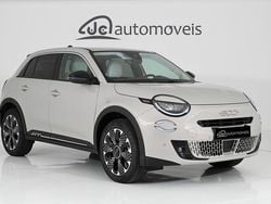 Bege Usado 2025 Fiat 600 La Prima SUV | € 24.500