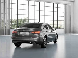 Cinzento Novo 2025 Mercedes A200 Sedan | € 47.606 (Preço elevado)