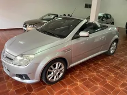 Cinzento Usado 2006 Opel Tigra Cabrios | € 5.500