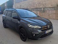 Cinzento Usado 2023 Dacia Jogger Monovolume | € 16.250 (Preço justo)