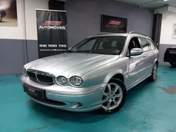 Cinzento (metalizado) Usado 2007 Jaguar X-type Executive Carrinha | € 7.950