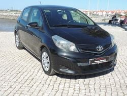 Preto Usado 2012 Toyota Yaris Active Citadino | € 10.990 (Preço justo)