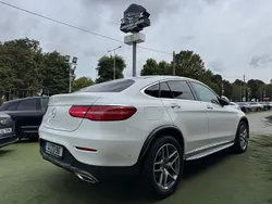 Branco Usado 2019 Mercedes GLC250 AMG line Coupé | € 46.750