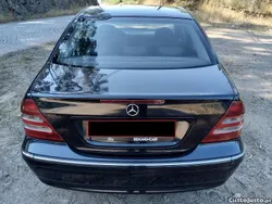 Azul Usado 2001 Mercedes C200 Elegance Sedan | € 5.250 (Super Preço)