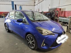 Azul Usado 2018 Toyota Yaris Hybrid | € 15.000 (Caro)