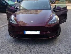 Usado 2024 Tesla Model Y Long Range RWD SUV | € 40.500