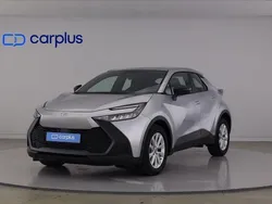 Cinza Usado 2024 Toyota C-HR Comfort SUV | € 36.500 (Preço elevado)