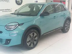 Azul Usado 2025 Fiat 600 | € 23.500 (Preço justo)