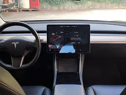 Usado 2019 Tesla Model 3 Sedan | € 23.000