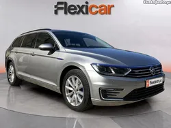Branco Usado 2017 VW Passat GTE | € 17.890 (Preço justo)