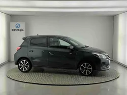 Cinzento Usado 2024 Mitsubishi Space Star | € 14.600 (Preço justo)