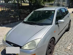 Cinzento Usado 2001 Ford Focus ST Carrinha | € 1.600