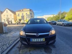 Usado 2005 Opel Astra Sedan | € 2.750 (Bom preço)