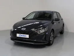 Cinza Usado 2023 Hyundai i20 Comfort | € 15.990 (Preço justo)