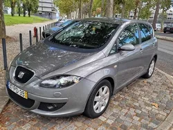 Cinzento Usado 2008 Seat Altea Monovolume | € 4.950 (Preço justo)