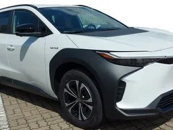 Branco Usado 2024 Toyota bZ4X SUV | € 36.599