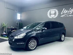 Cinza Usado 2014 Ford S-MAX Titanium Monovolume | € 15.999 (Caro)