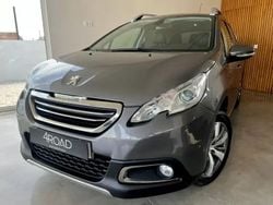 Cinzento Usado 2014 Peugeot 2008 Allure SUV | € 11.000 (Bom preço)