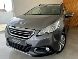 Cinzento Usado 2014 Peugeot 2008 Allure SUV | € 12.250 (Preço justo)